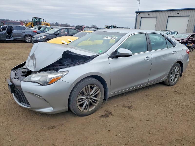 2016 Toyota Camry le