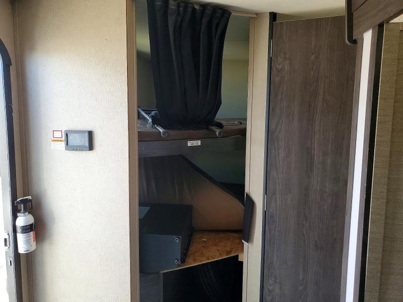 2018 Kodiak Recreational Vehicle (RV)