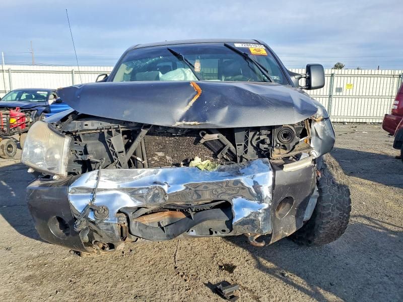 2005 Nissan Titan XE