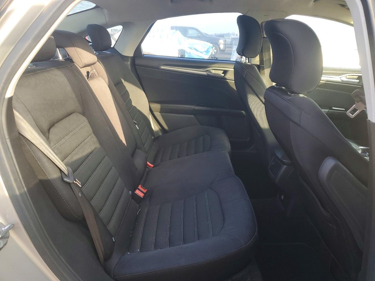 2015 Ford Fusion se