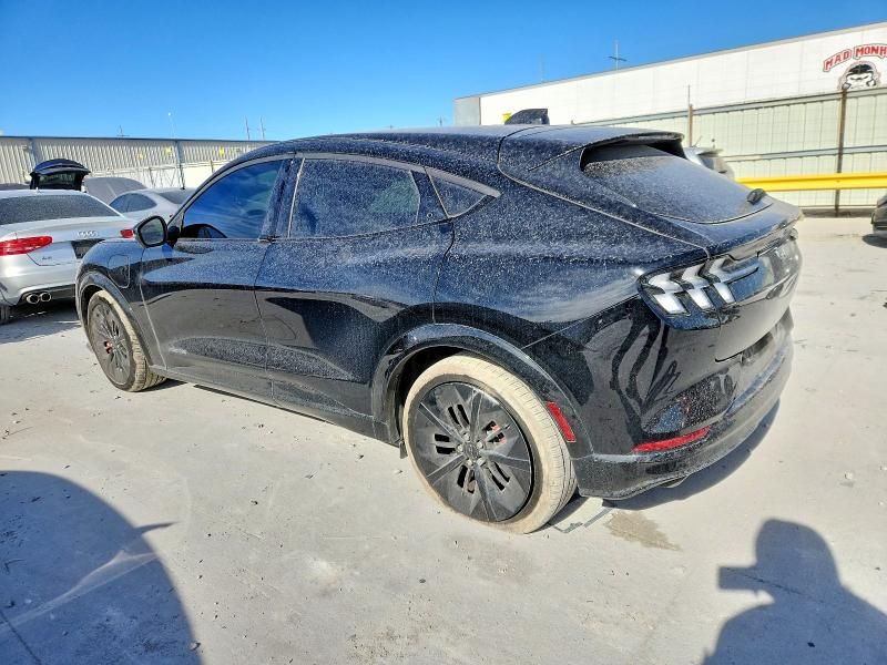 2025 Ford Mustang Mach-e gt