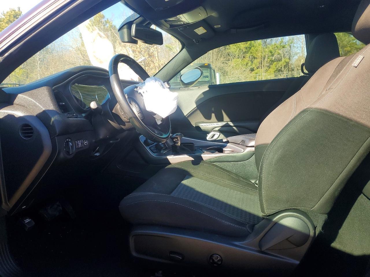 2020 Dodge Challenger sxt