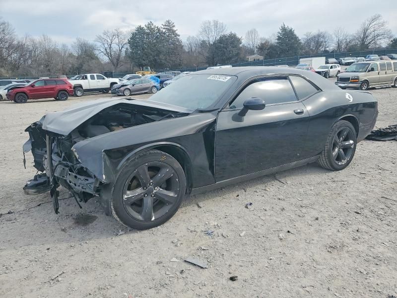 2013 Dodge Challenger sxt