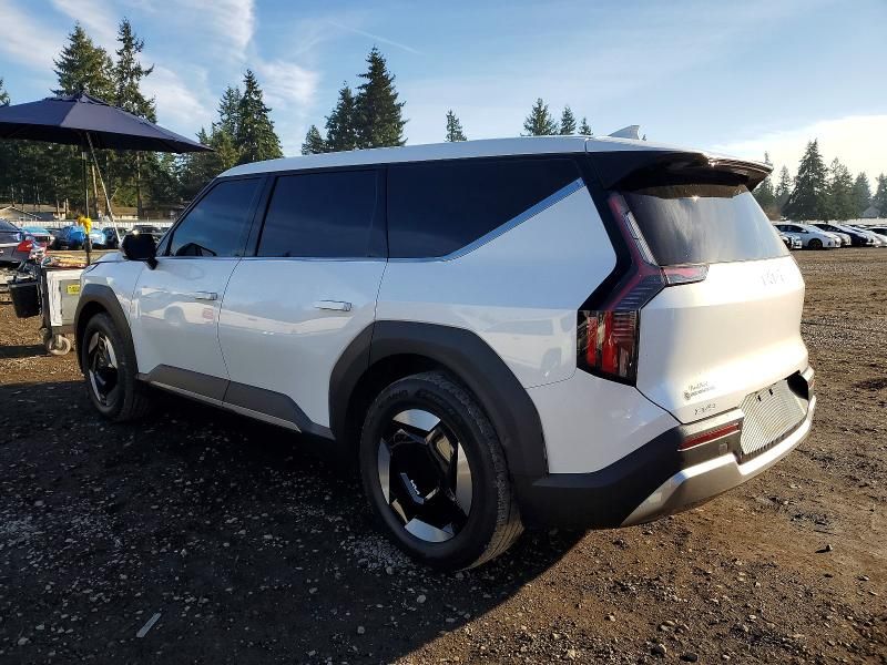2024 KIA EV9 Light