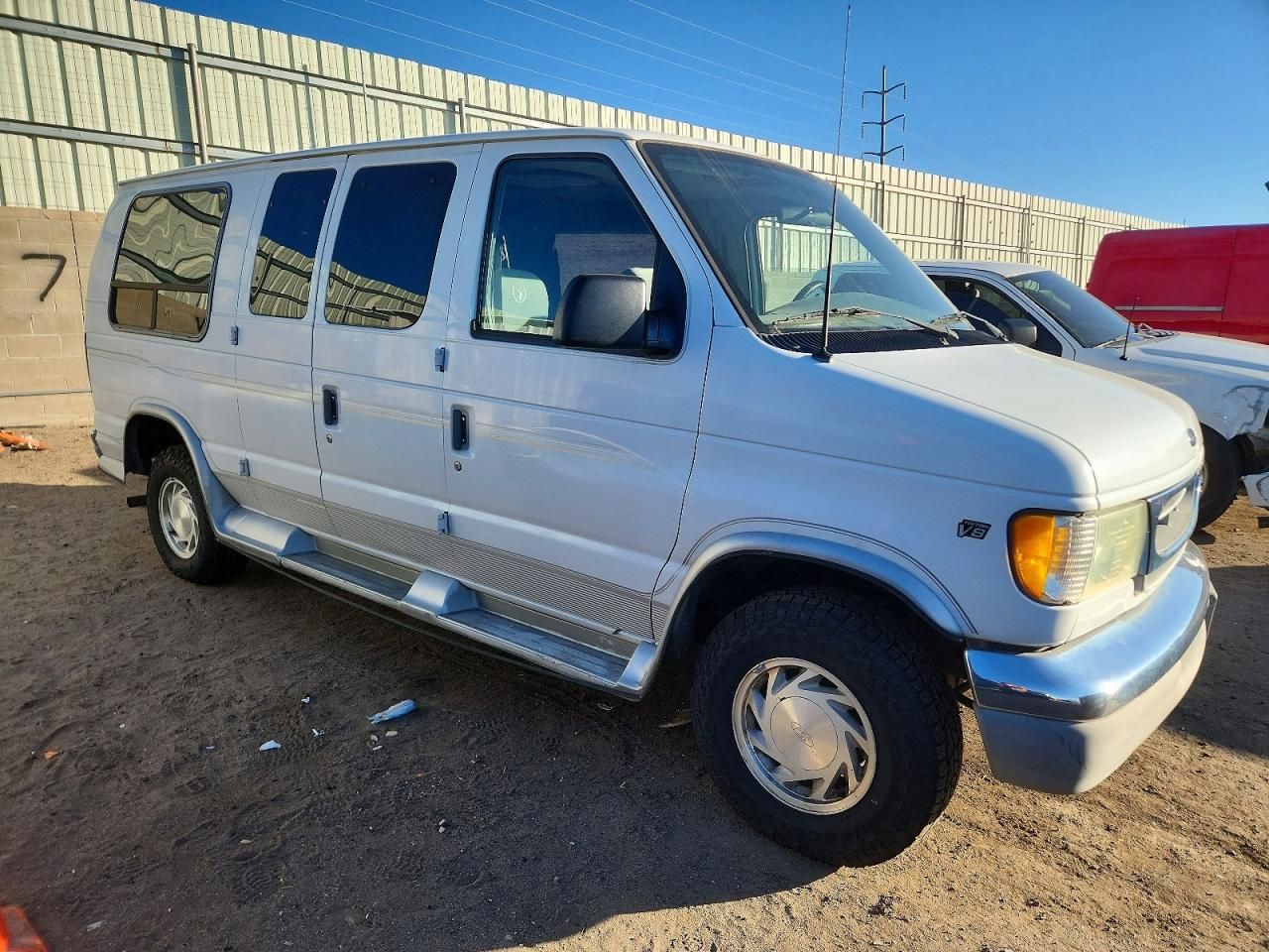 2002 Ford Econoline E150 van