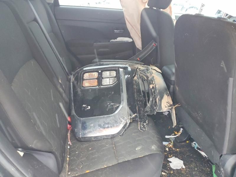 2025 Mitsubishi Outlander Sport s