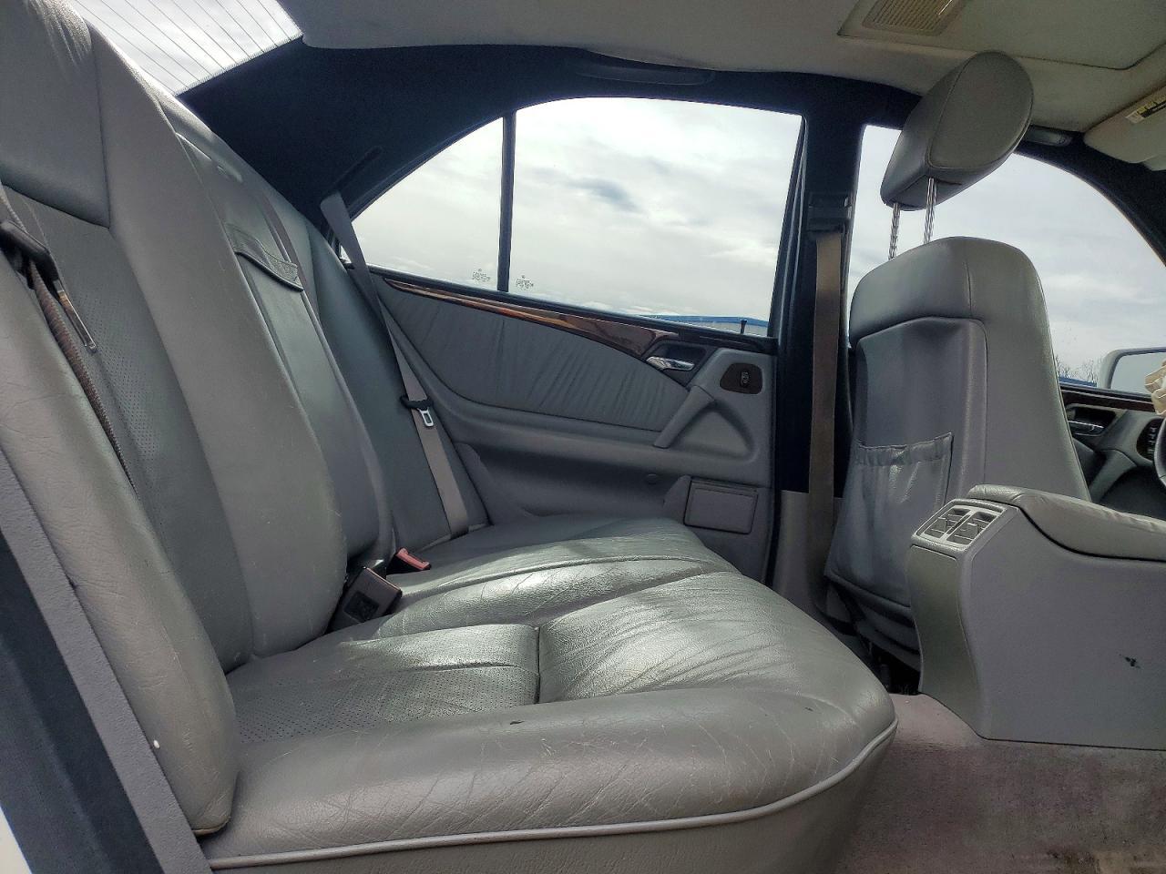 1997 Mercedes-Benz E 320