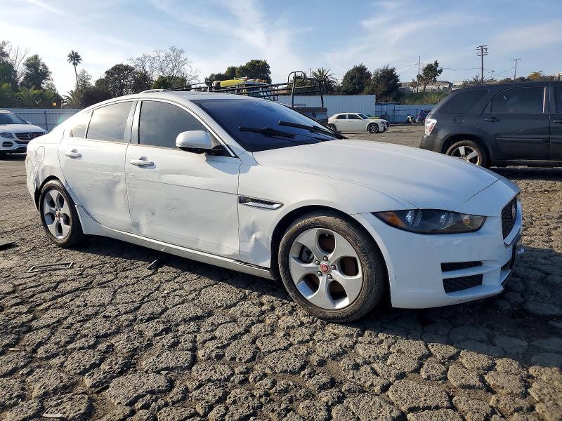 2017 Jaguar XE