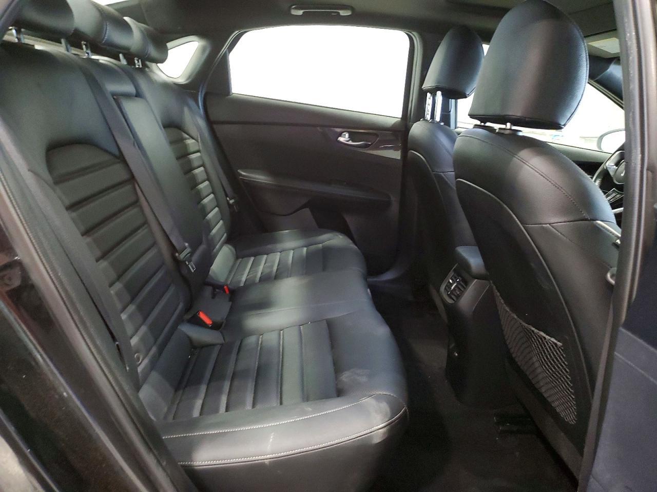2024 KIA Forte gt Line