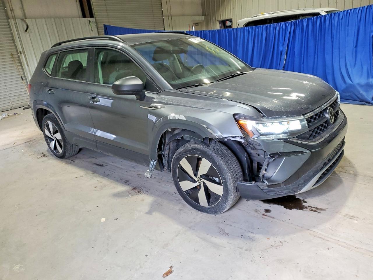 2024 Volkswagen Taos s