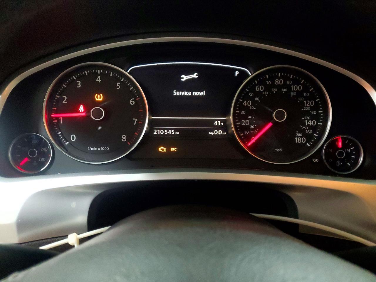 2012 Volkswagen Touareg V6