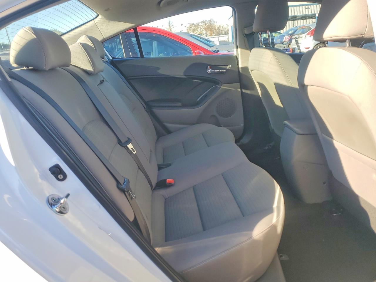 2015 KIA Forte lx
