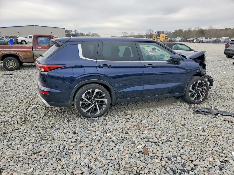 2023 Mitsubishi Outlander se