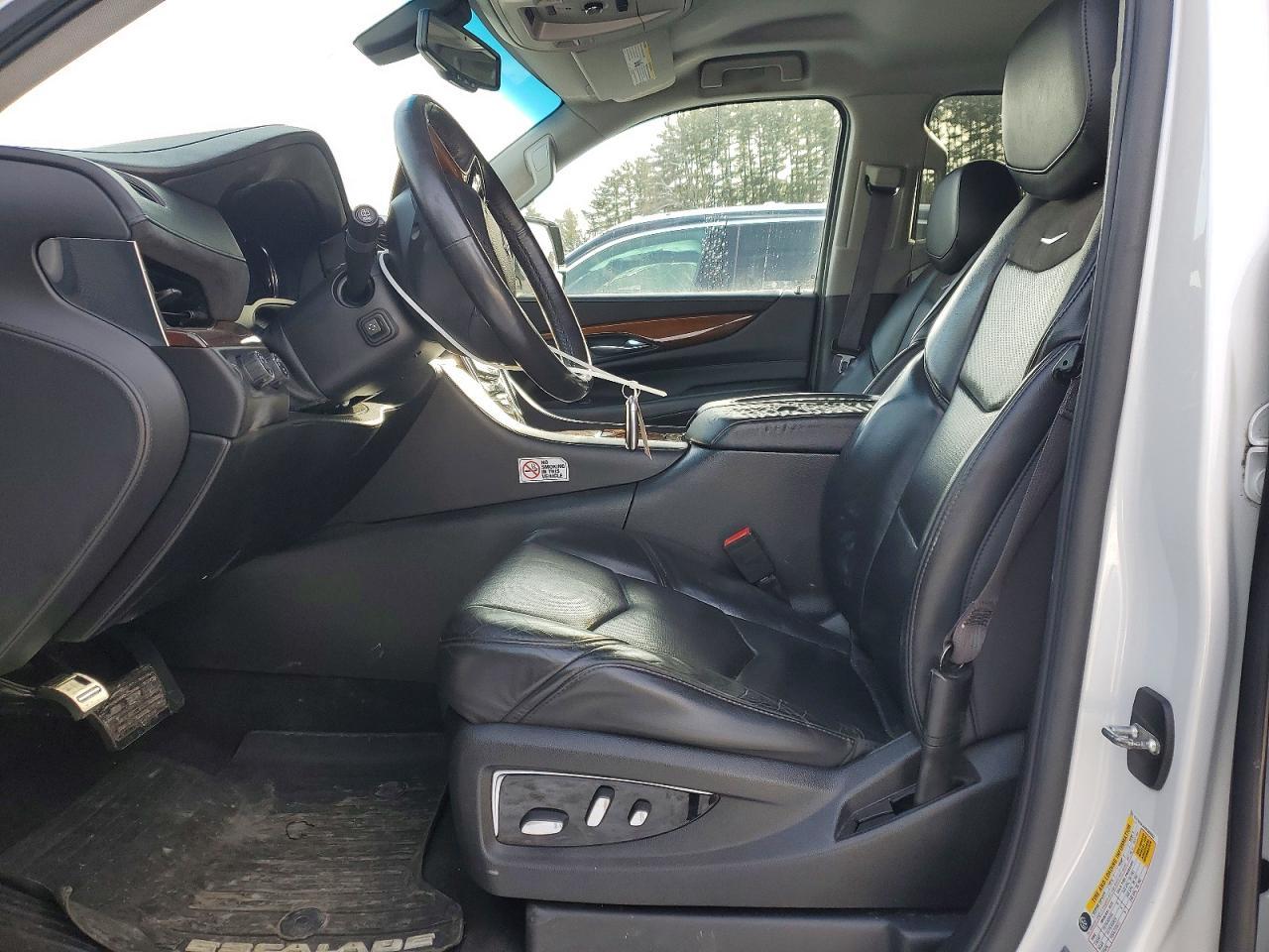 2017 Cadillac Escalade esv
