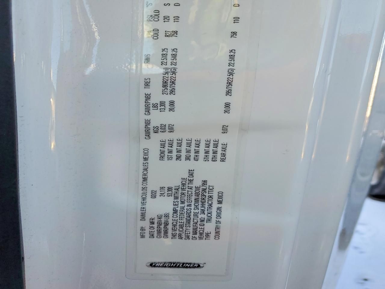 2023 Freightliner Cascadia 126 Semi Truck