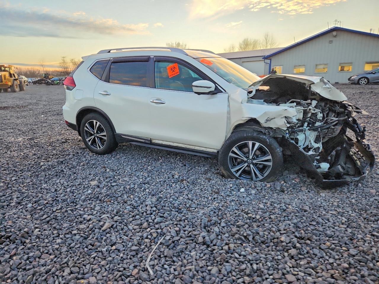 2017 Nissan Rogue sv