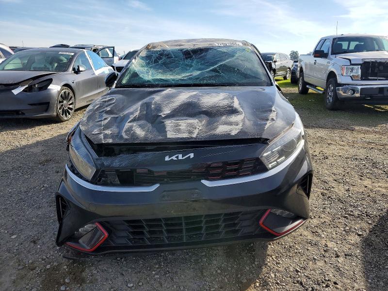 2023 KIA Forte gt Line