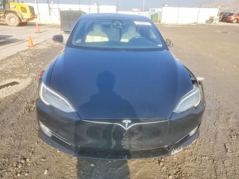 2020 Tesla Model s