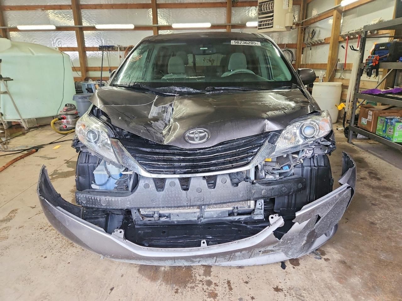 2012 Toyota Sienna le