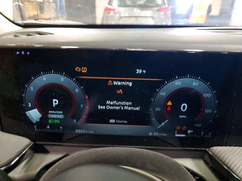 2025 Nissan Kicks sr