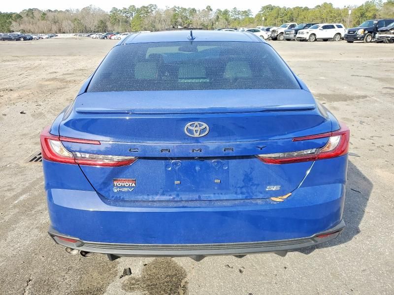 2025 Toyota Camry se