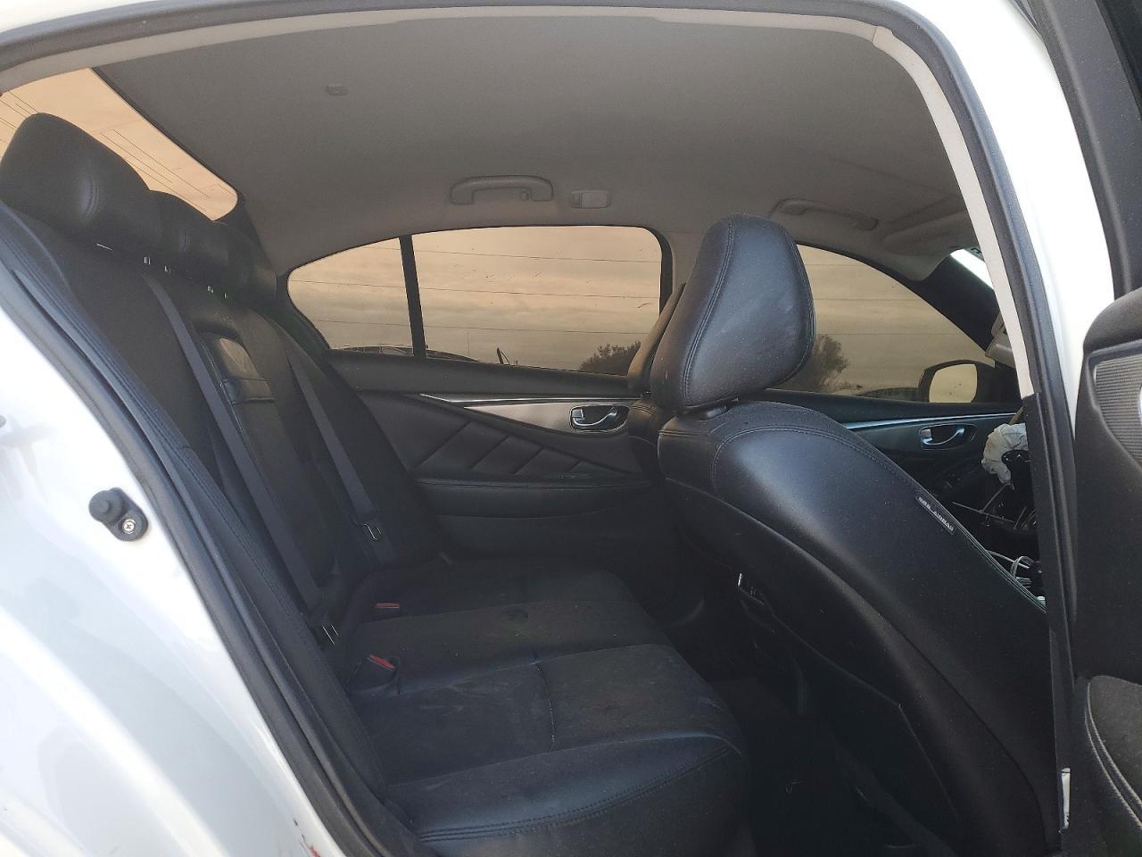 2017 Infiniti Q50 Base