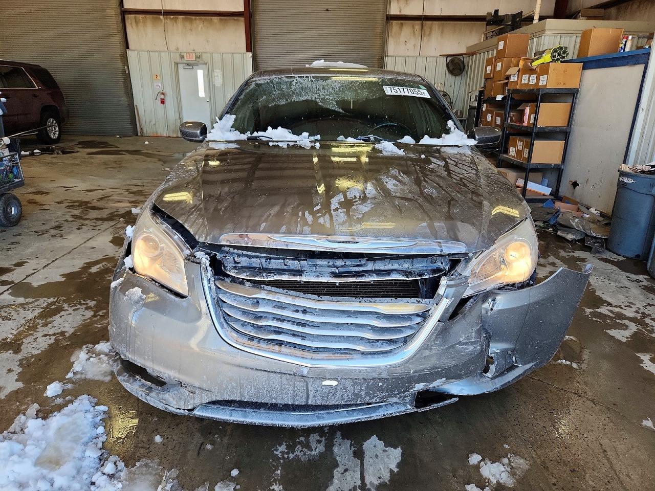 2013 Chrysler 200 Touring