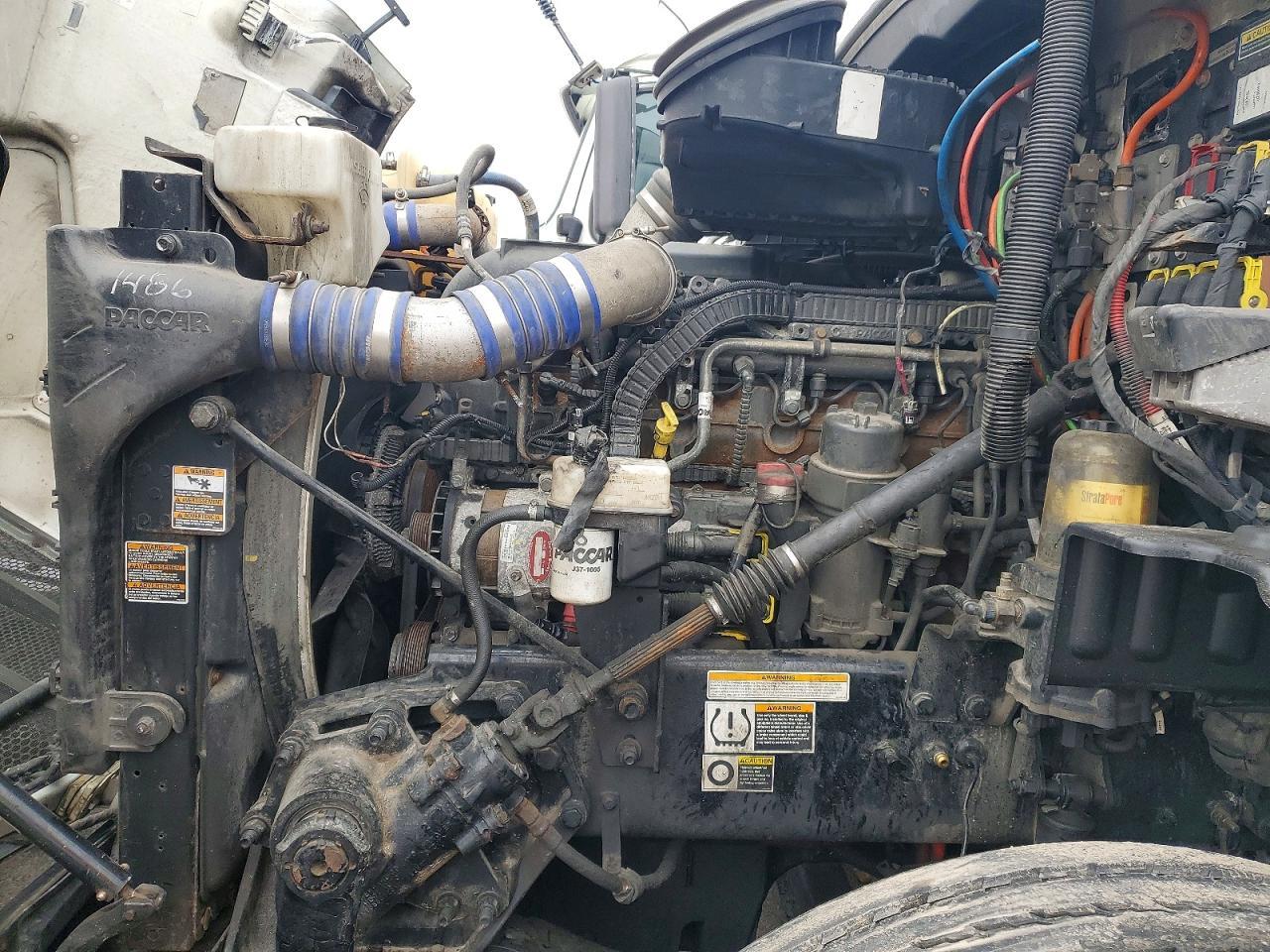 2018 Peterbilt 579 Semi Truck