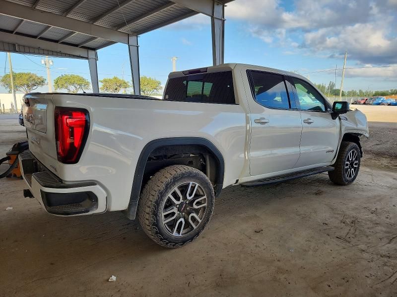 2023 GMC Sierra K1500 AT4