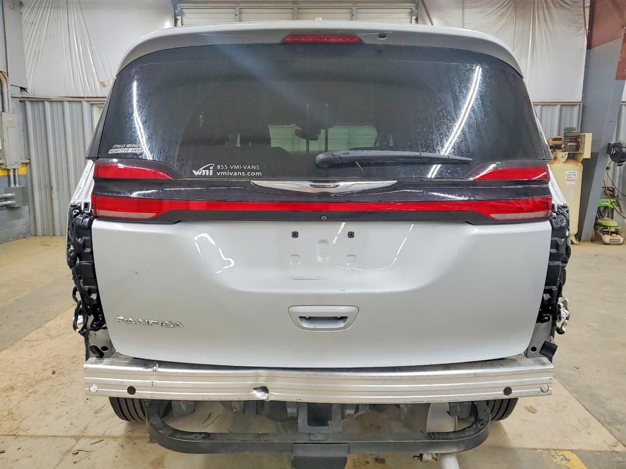 2022 Chrysler Pacifica Touring l