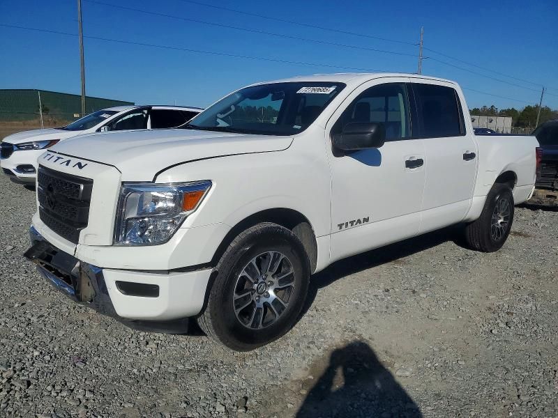 2022 Nissan Titan s