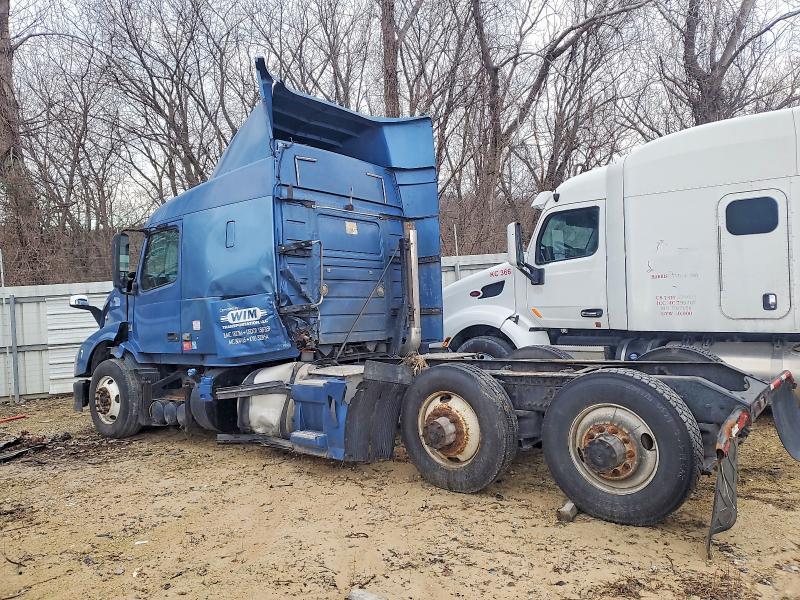 2012 Volvo Vnl Semi Truck