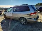 2002 Toyota Sienna le