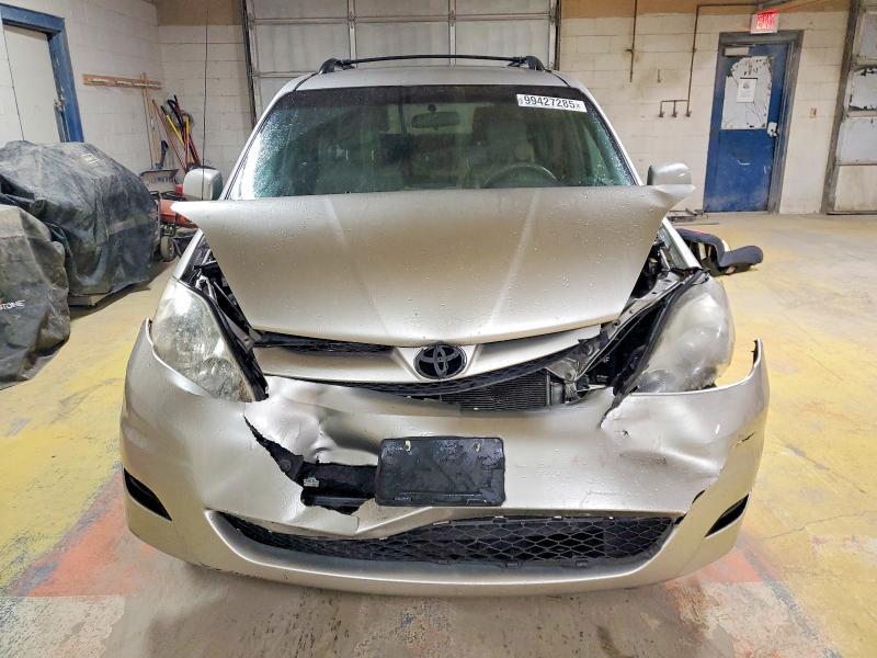 2009 Toyota Sienna xle