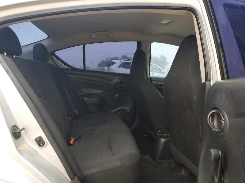 2017 Niss Versa