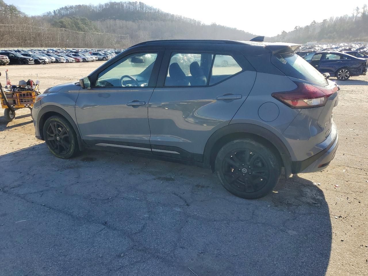 2021 Nissan Kicks sr