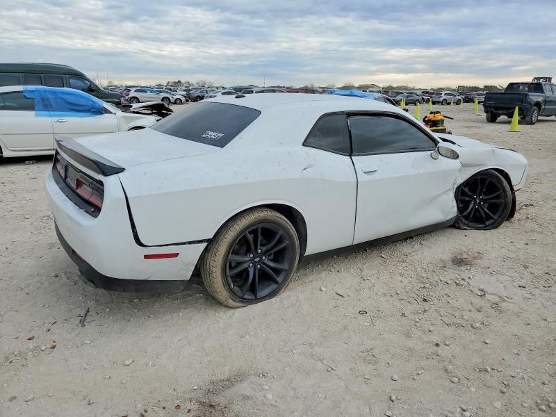 2018 Dodge Challenger sxt