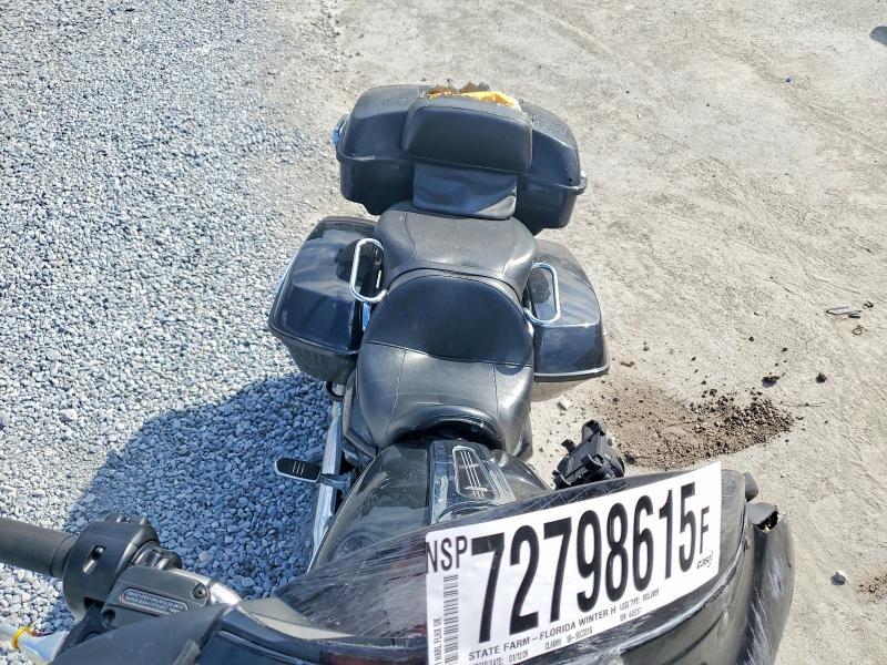 2021 Harley-Davidson Flhx