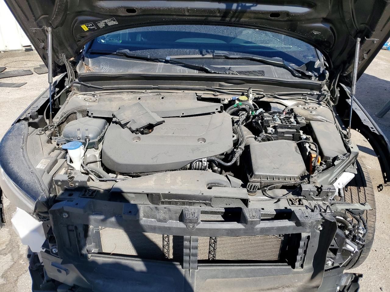 2024 Volvo Xc40 Core