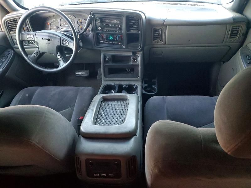 2004 GMC Sierra K2500 Crew Cab