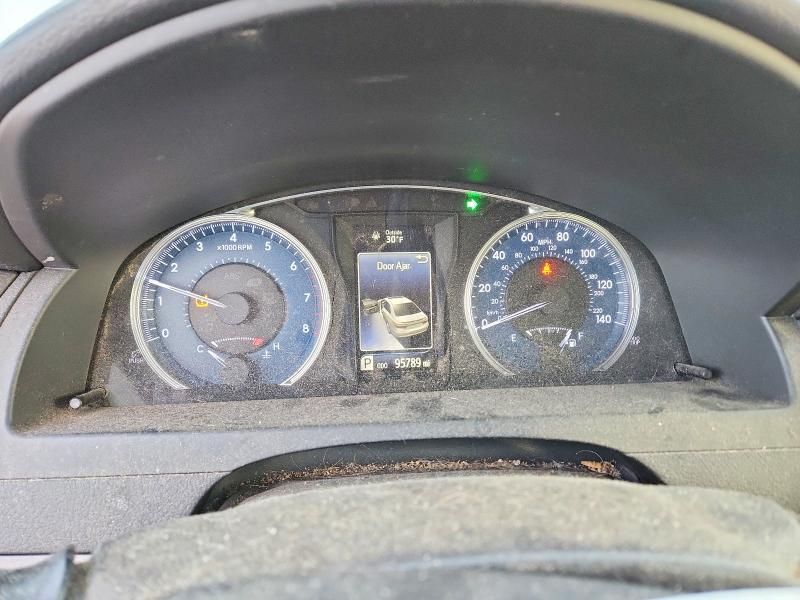 2016 Toyota Camry le