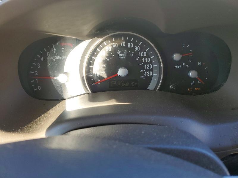 2012 KIA Sedona lx