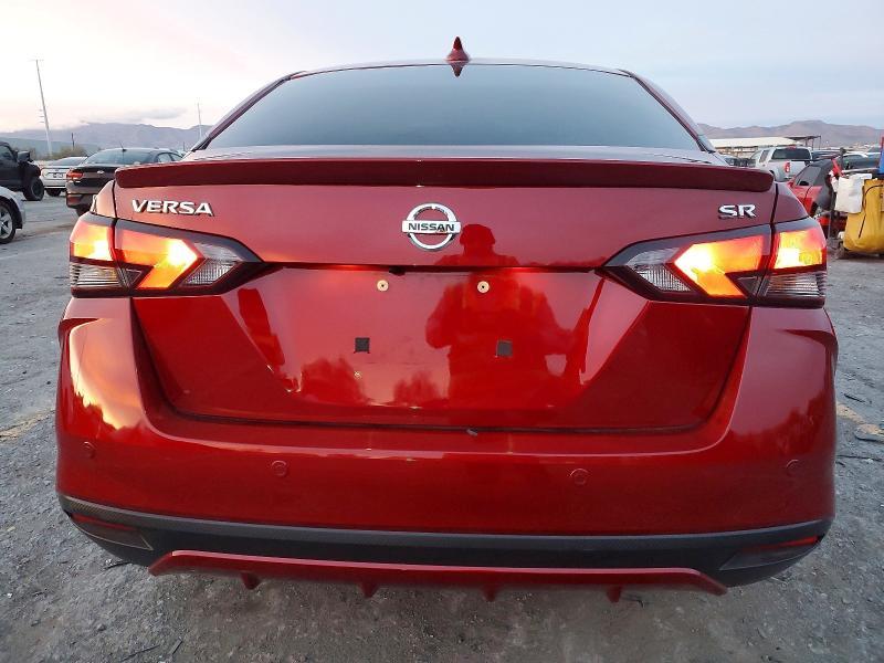2021 Nissan Versa sr