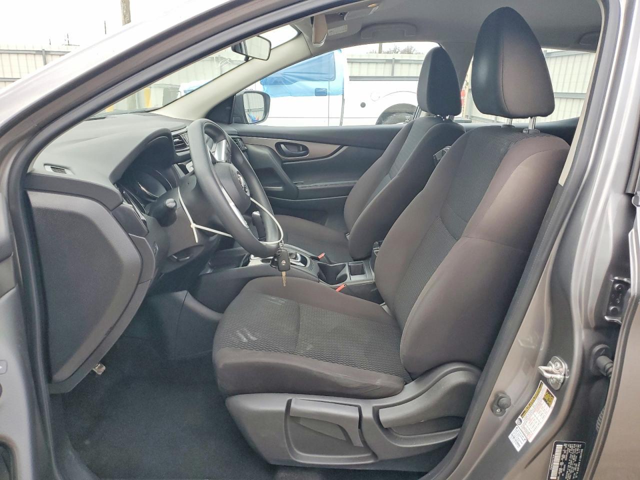 2020 Nissan Rogue Sport s