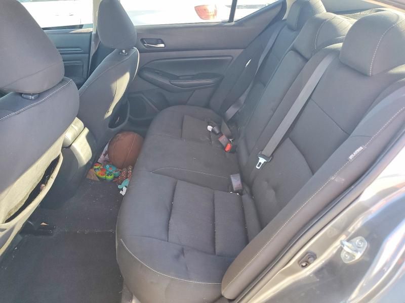 2019 Nissan Altima s