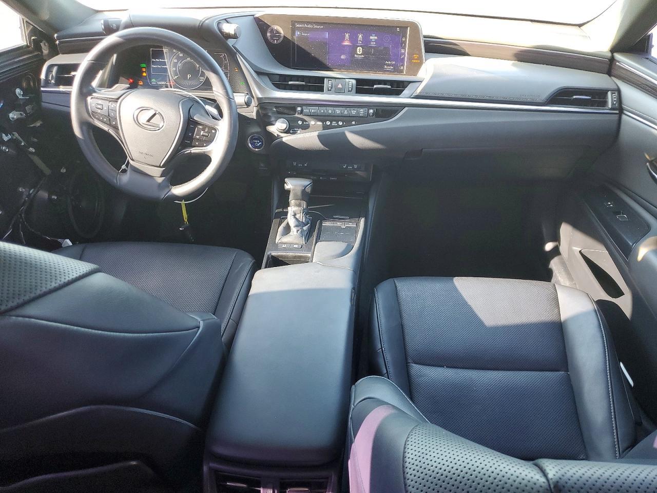 2021 Lexus Es 300h