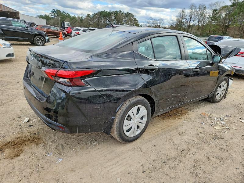 2021 Nissan Versa s