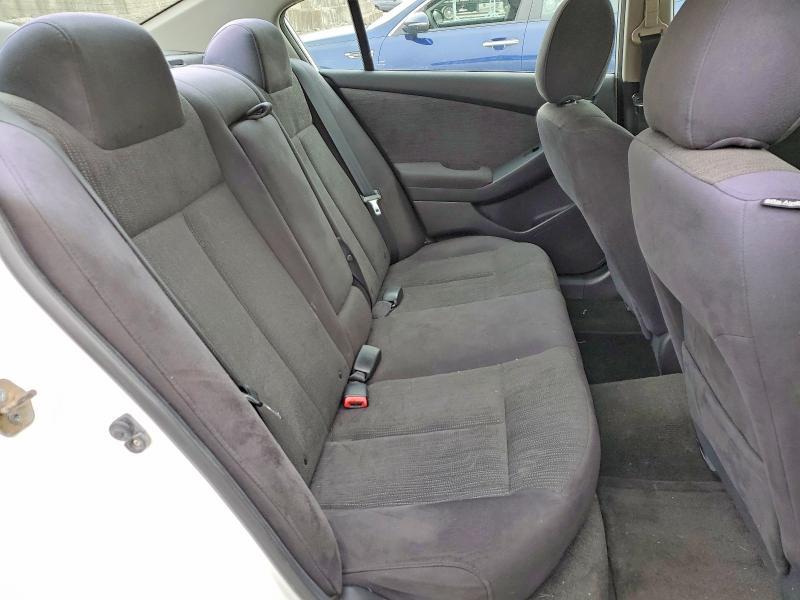 2010 Nissan Altima Base