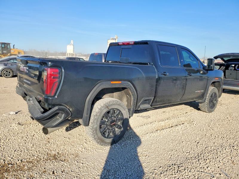 2025 GMC Sierra K2500 AT4