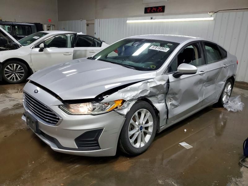 2019 Ford Fusion se